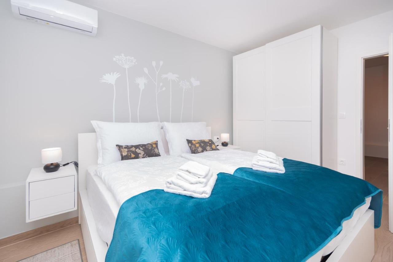 Apartment Emmi 오미스 외부 사진
